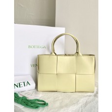 보테가 아르코 토트백