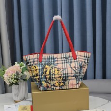 버버리 비치 토트