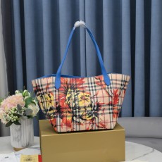 버버리 비치 토트