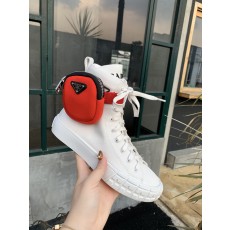 프라다 휠 리나일론 하이탑 남여공용 스니커즈