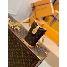 루이비통 숄더백 폴더미