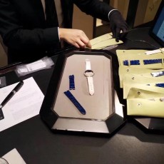 반클리프앤아펠 가죽시계