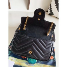 구찌 마몬트 마틀라세 슈퍼미니백