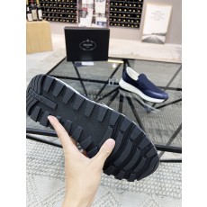 프라다 남성 스니커즈