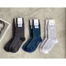 발렌시아가 양말