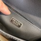 프라다 숄더백