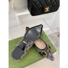 구찌 여성 로퍼