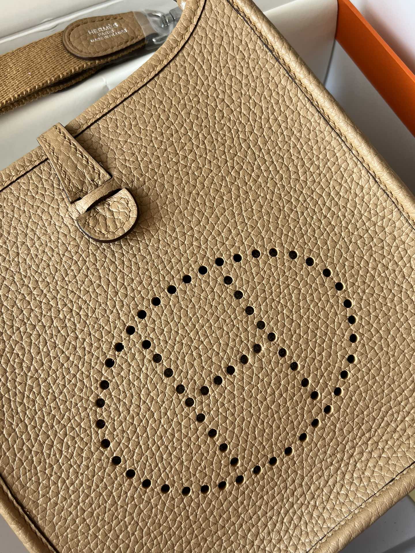 c07f1ffab9b8efaba17381fe0039619f_1716543120_0909.jpg c07f1ffab9b8efaba17381fe0039619f_1716543120_0909_1716543152.jpg