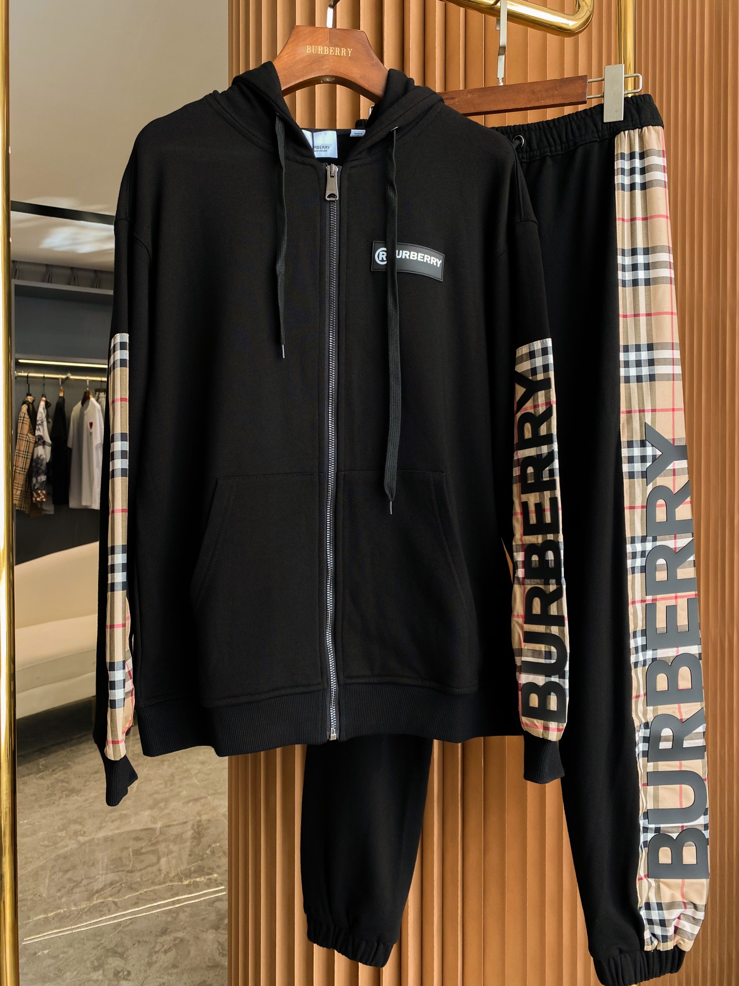 c00e729a3f5614054aef5d2b35466dda_1730978412_7331.jpg c00e729a3f5614054aef5d2b35466dda_1730978412_7331.jpg