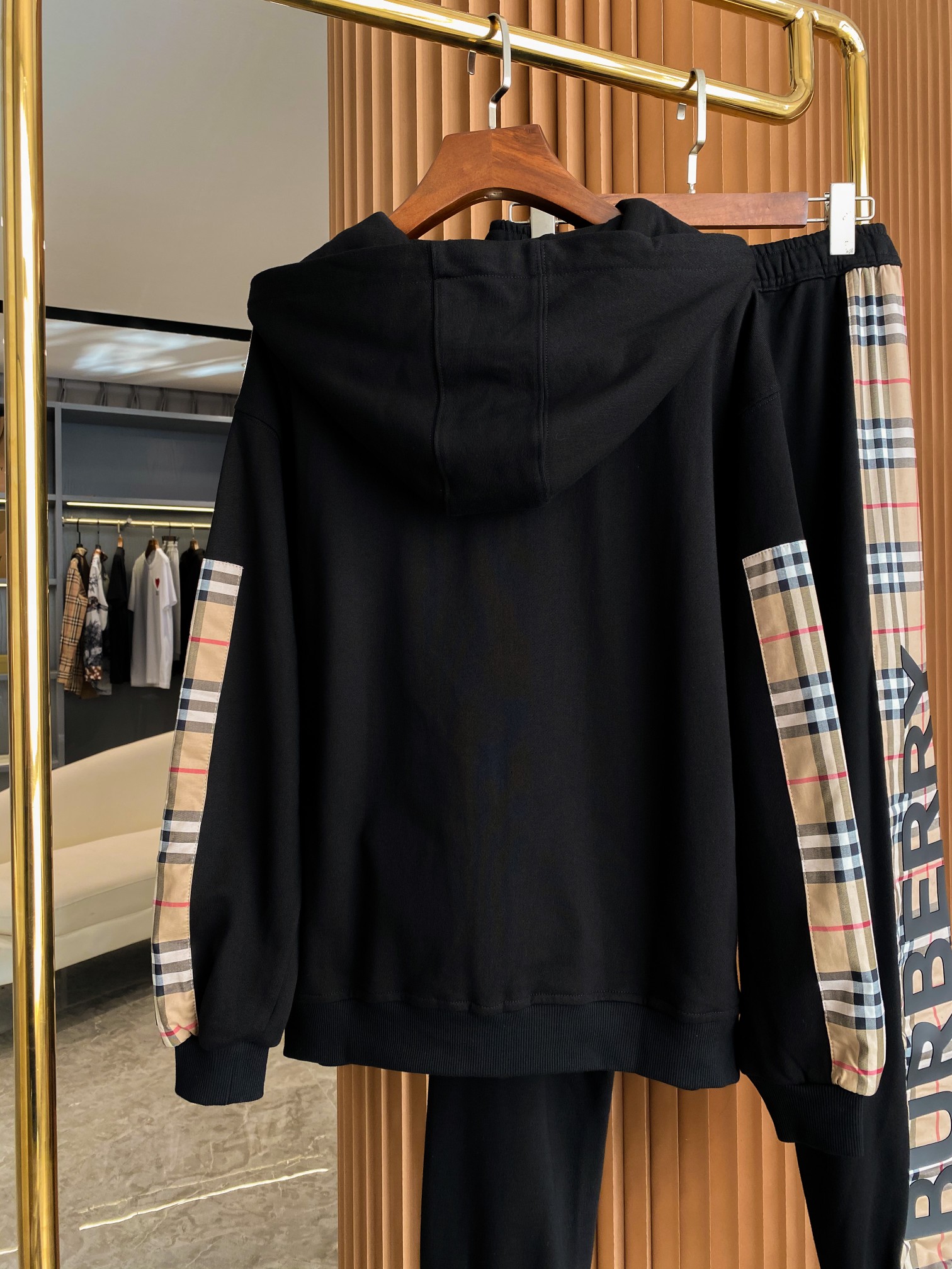 c00e729a3f5614054aef5d2b35466dda_1730978416_2559.jpg c00e729a3f5614054aef5d2b35466dda_1730978416_2559.jpg