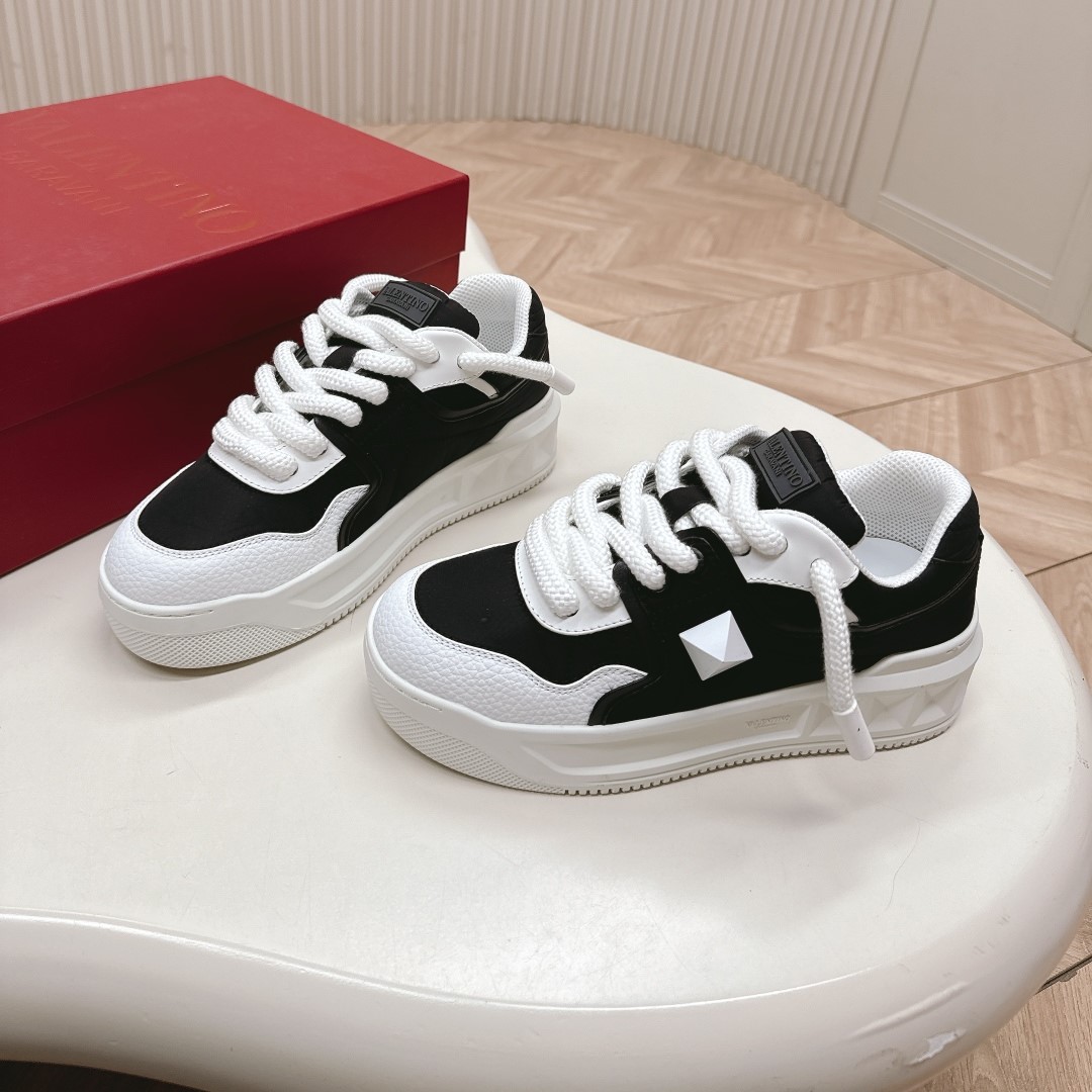 발렌티노 스니커즈 여성