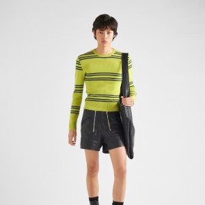 프라다 긴팔 니트 티셔츠 남녀공용 2가지 색상