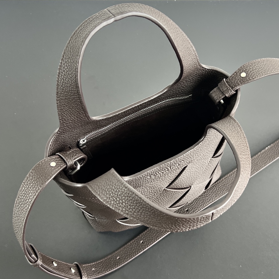 9c79beb55784031540c1080f0e568621_1766657558_9967.jpg 9c79beb55784031540c1080f0e568621_1766657558_9967_1766657600.jpg