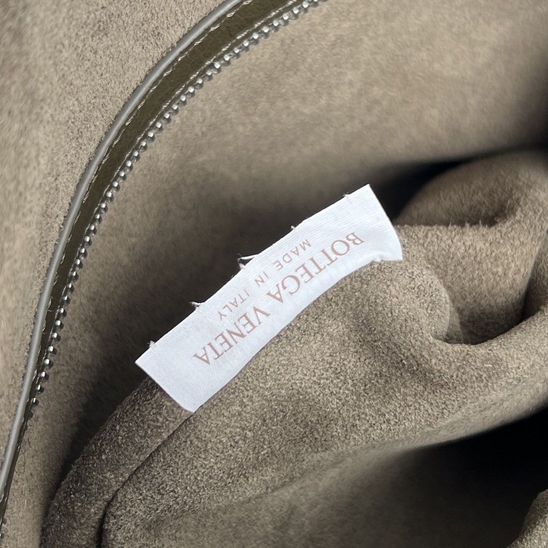 9c79beb55784031540c1080f0e568621_1766661564_5723.jpg 9c79beb55784031540c1080f0e568621_1766661564_5723_1766661651_1766661843.jpg