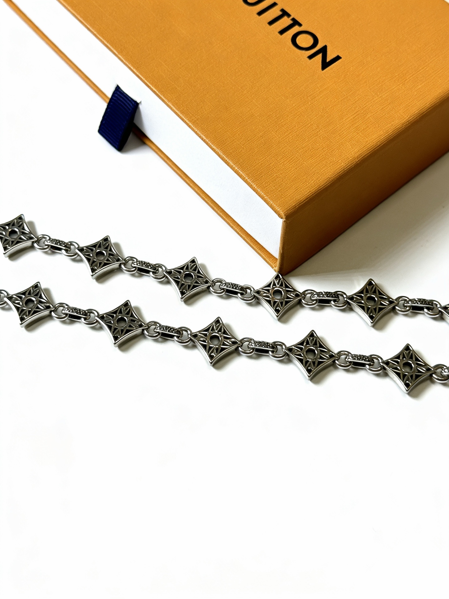 e8a2c1530f3378181a53399feab5f38b_1767704321_7986.jpg e8a2c1530f3378181a53399feab5f38b_1767704321_7986_1767704375.jpg