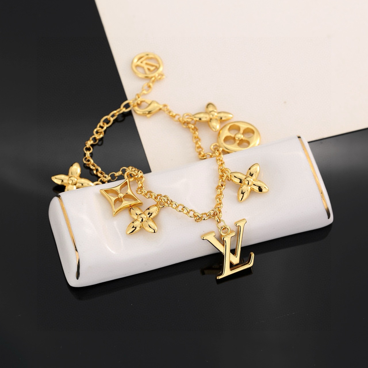 e8a2c1530f3378181a53399feab5f38b_1767719690_5733.jpg e8a2c1530f3378181a53399feab5f38b_1767719690_5733_1767719813.jpg