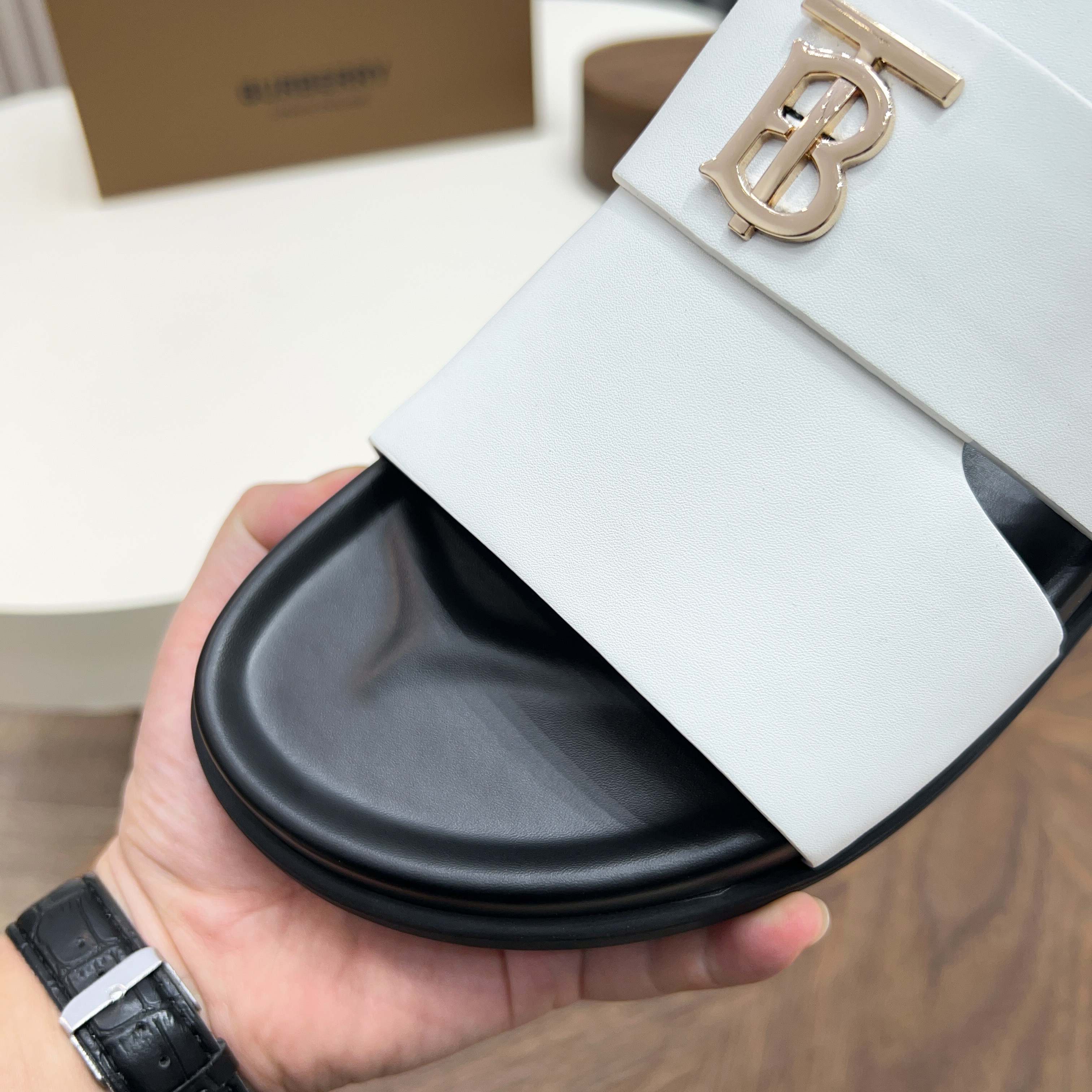 57c3ab4f40164846c87dab06e117dc4d_1775212659_9628.jpg 57c3ab4f40164846c87dab06e117dc4d_1775212659_9628_1775212686.jpg