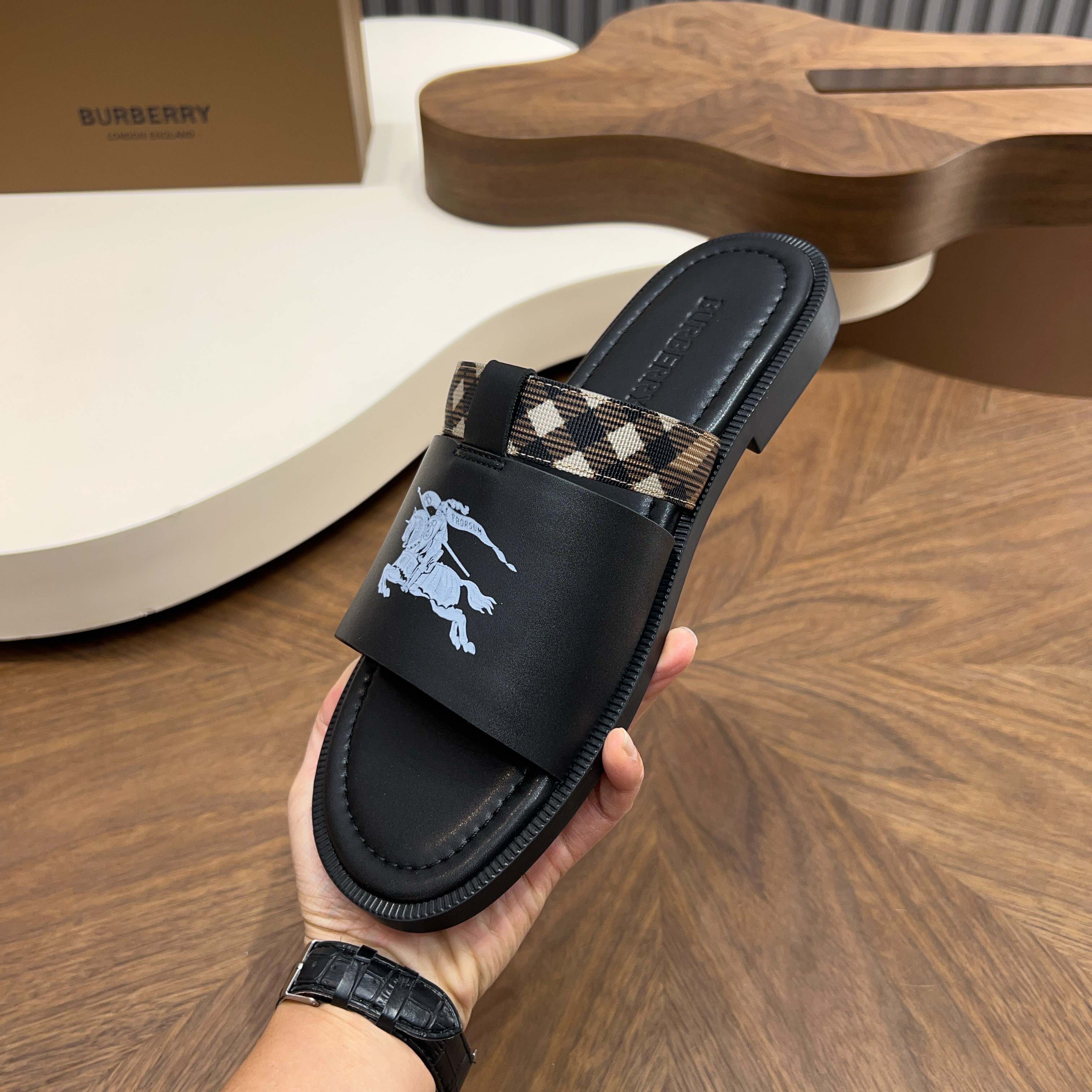 57c3ab4f40164846c87dab06e117dc4d_1775228346_3478.jpg 57c3ab4f40164846c87dab06e117dc4d_1775228346_3478_1775228374.jpg