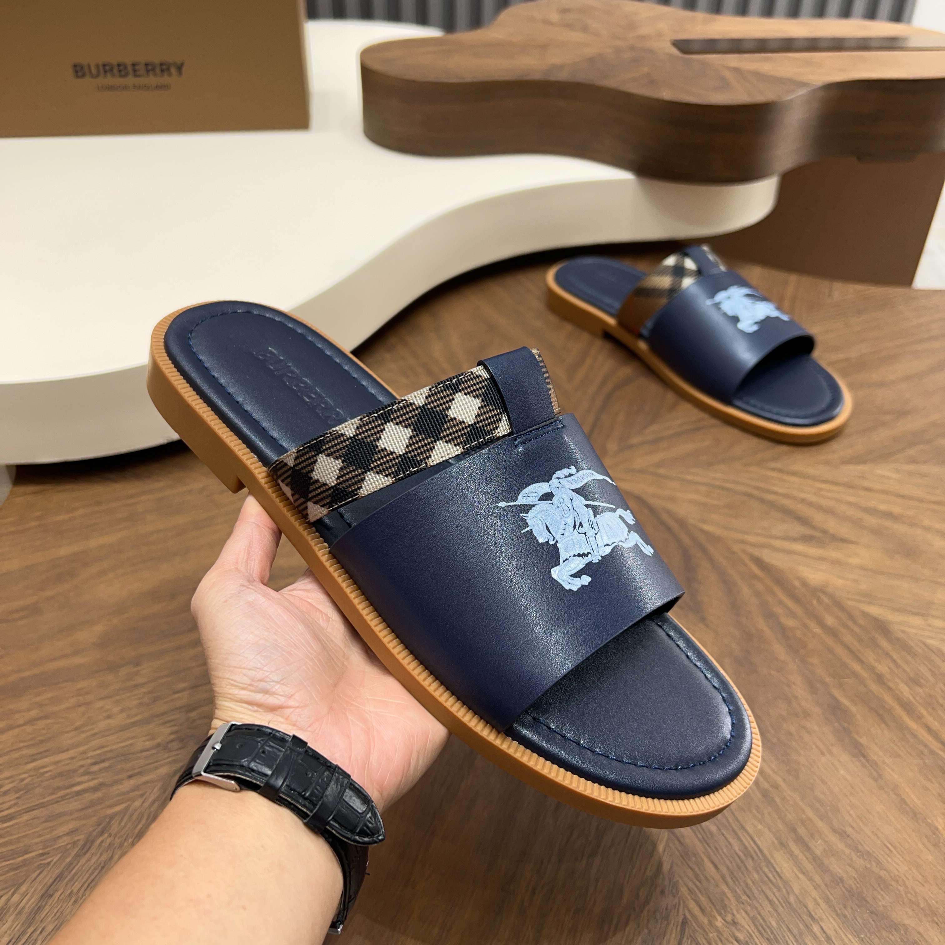 57c3ab4f40164846c87dab06e117dc4d_1775228730_7319.jpg 57c3ab4f40164846c87dab06e117dc4d_1775228730_7319_1775228764.jpg