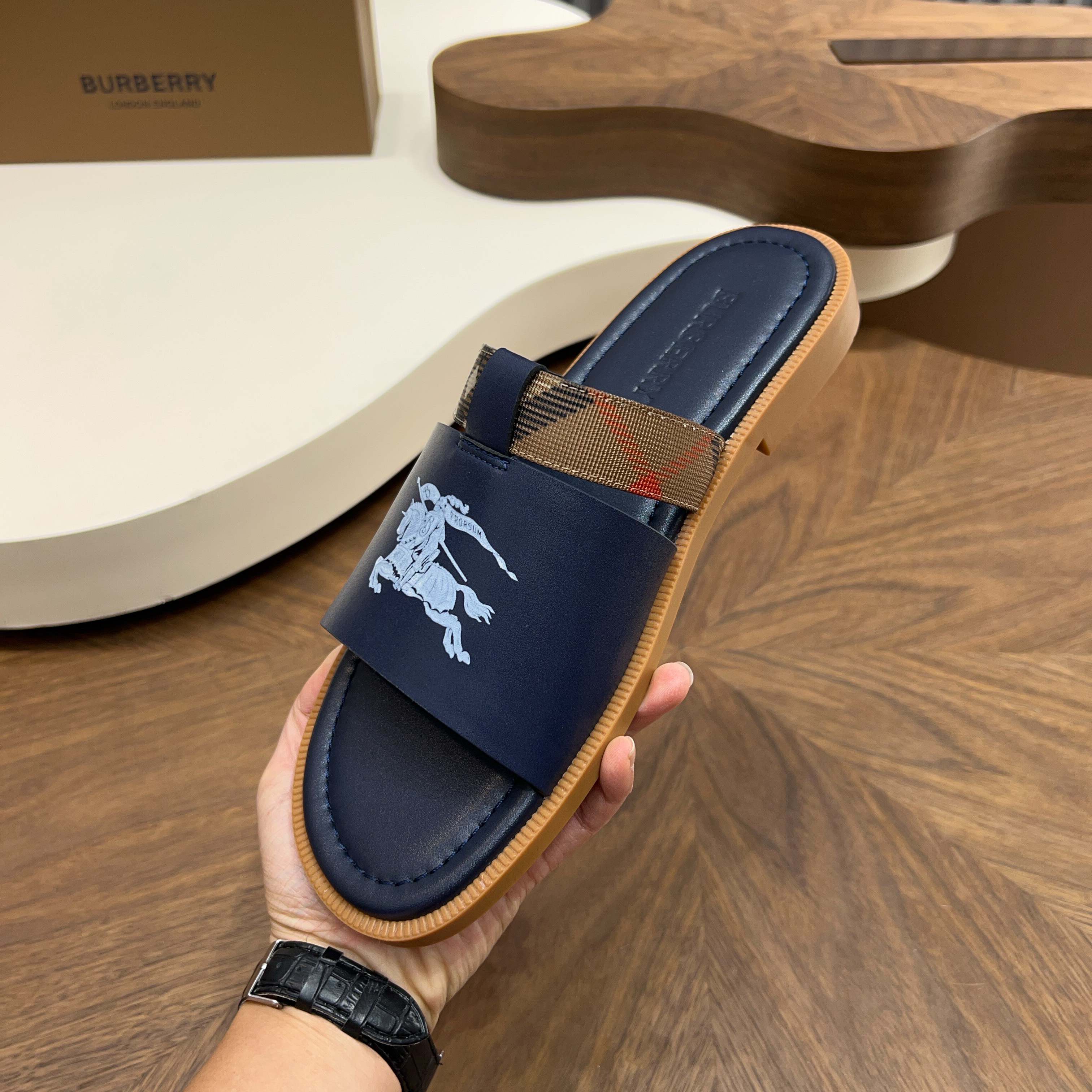 57c3ab4f40164846c87dab06e117dc4d_1775228730_9898.jpg 57c3ab4f40164846c87dab06e117dc4d_1775228730_9898_1775228764.jpg