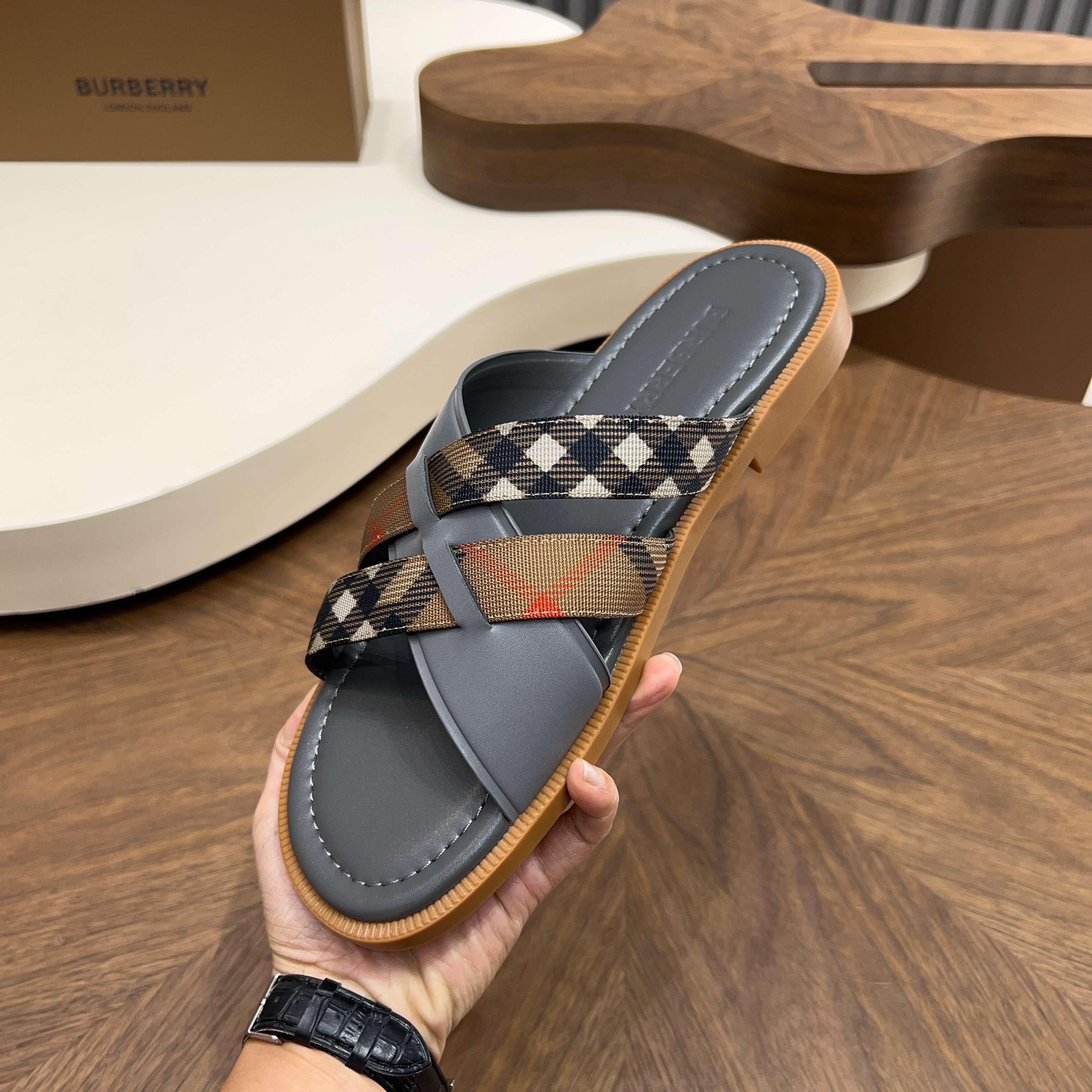 57c3ab4f40164846c87dab06e117dc4d_1775228914_7521.jpg 57c3ab4f40164846c87dab06e117dc4d_1775228914_7521_1775228936.jpg