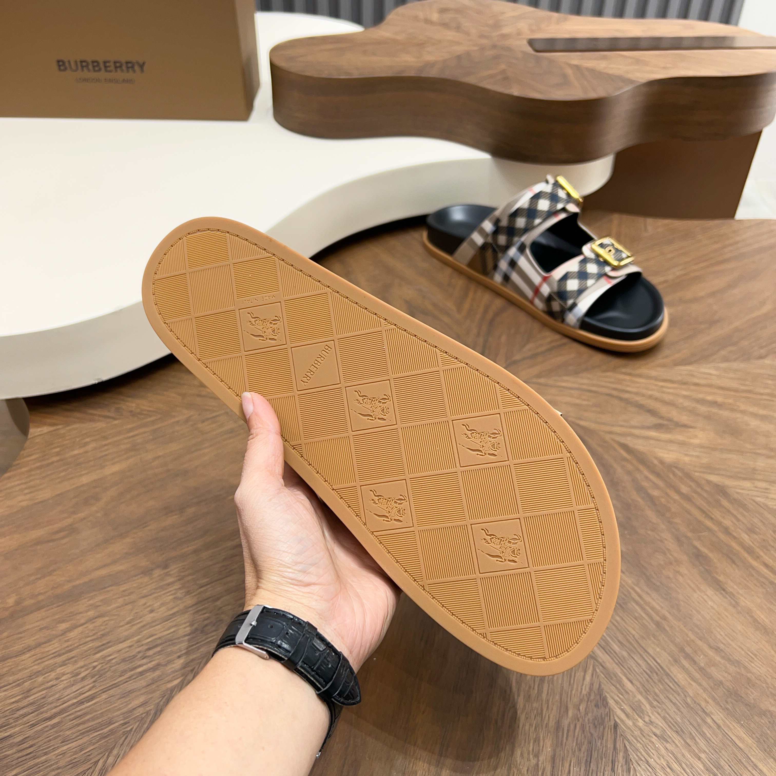 57c3ab4f40164846c87dab06e117dc4d_1775229581_0045.jpg 57c3ab4f40164846c87dab06e117dc4d_1775229581_0045_1775229598.jpg