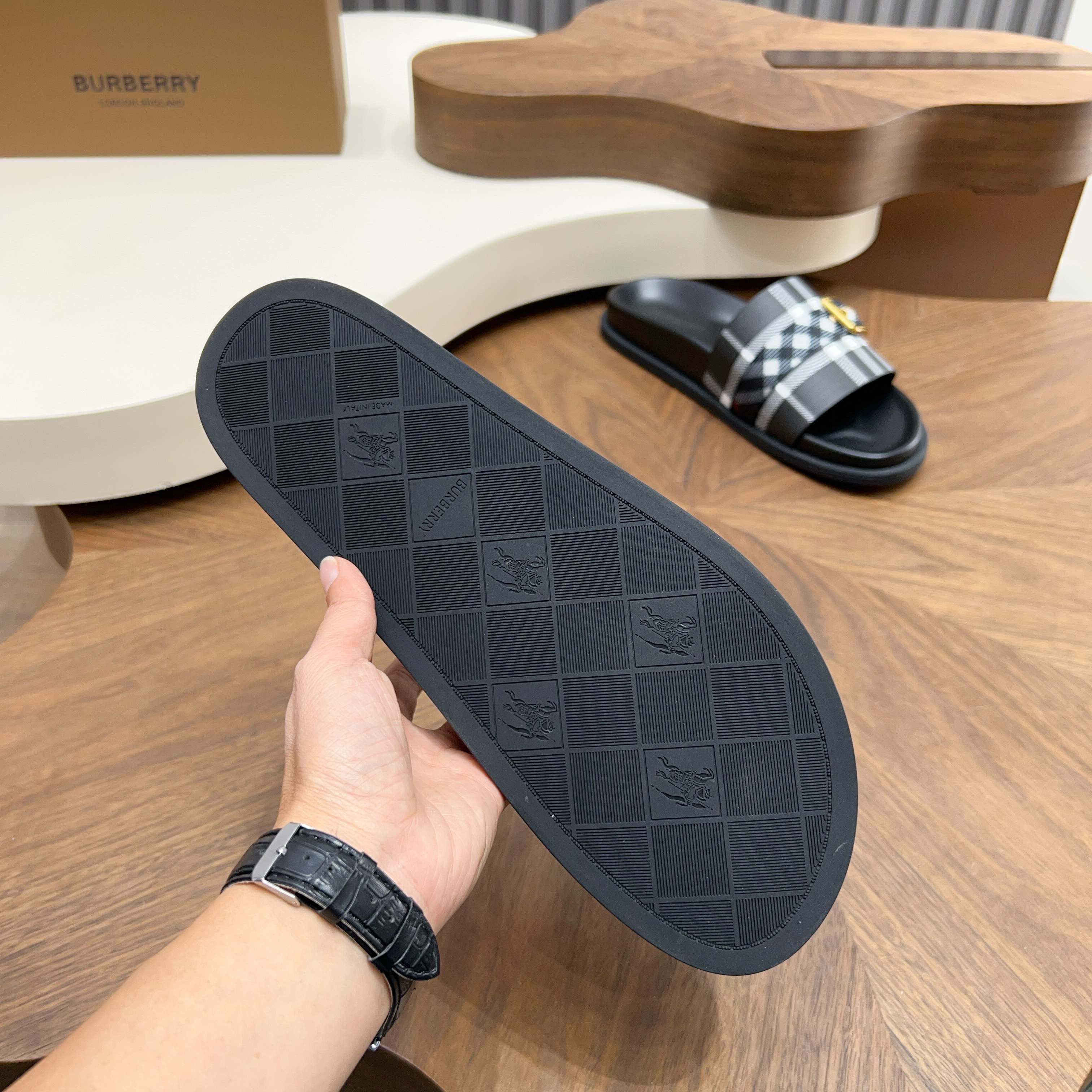 57c3ab4f40164846c87dab06e117dc4d_1775230091_879.jpg 57c3ab4f40164846c87dab06e117dc4d_1775230091_879_1775230124.jpg