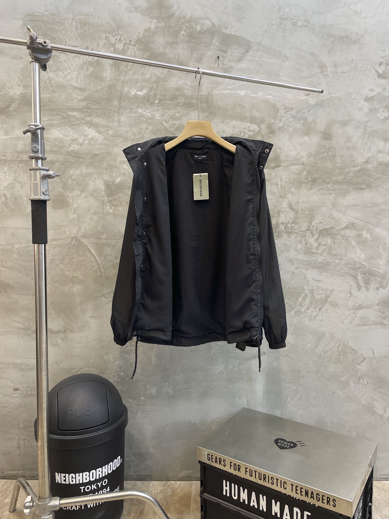 BALENCIAGA BLCG 발렌시아가 바람막이 자켓 의류