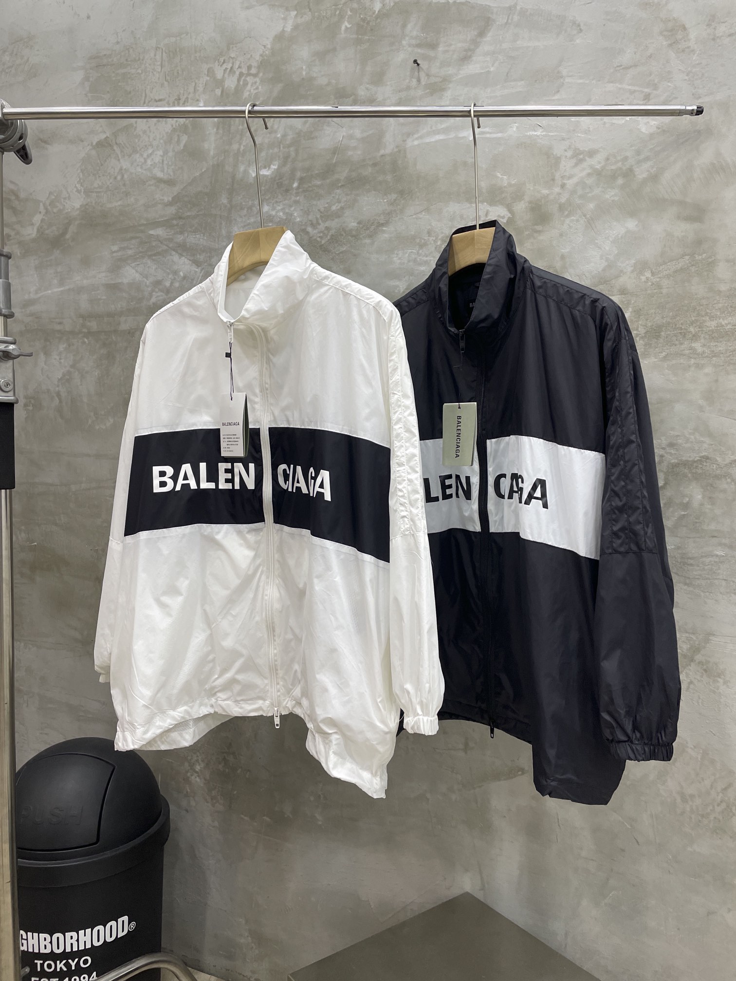Balenciaga BLCG 발렌시아가 바람막이 자켓 의류