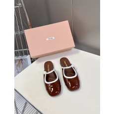 miumiu 미우미우 페이던트 가죽 펌프스 뮬 슬리퍼 샌들 여성 구두 신발