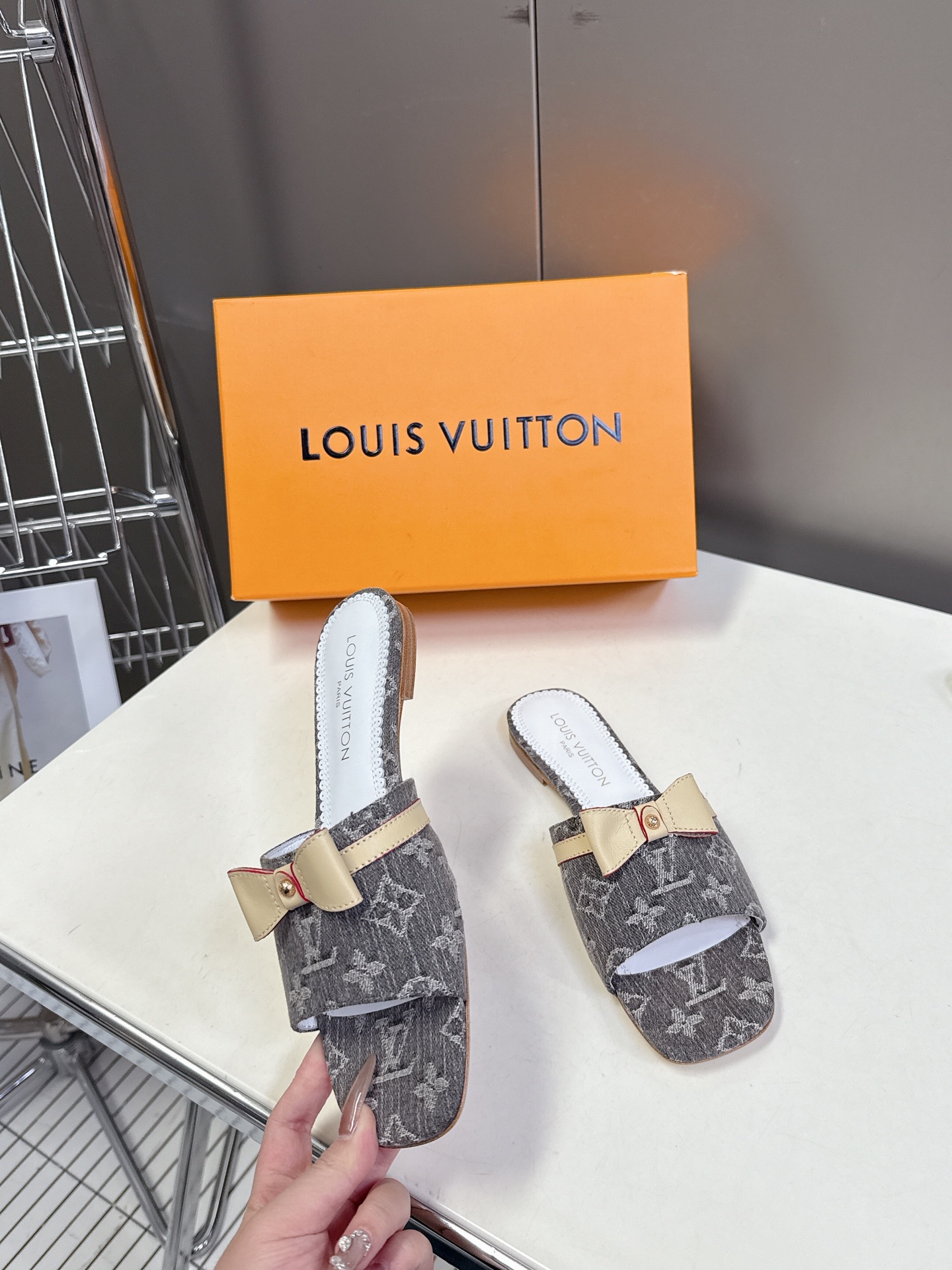 LV 루이비통 슬리퍼 샌들 신발