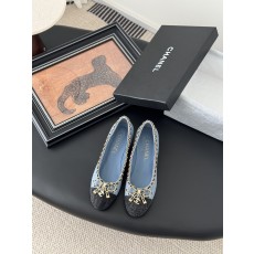 chanel 샤넬 25K 신상 체인 더블 C 통굽 단화 플랫 슈즈 신발