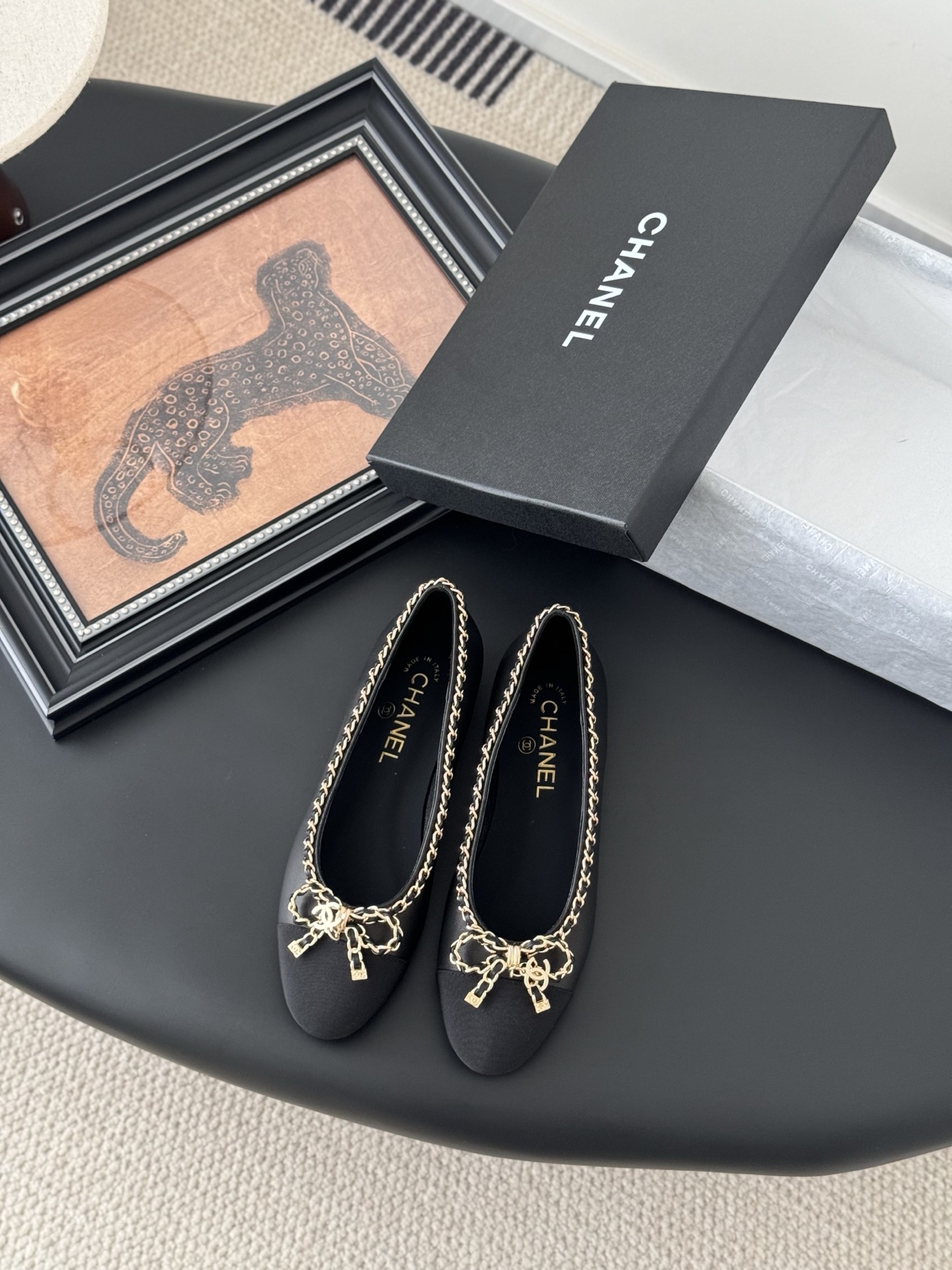 chanel 샤넬 25K 신상 체인 더블 C 통굽 단화 플랫 슈즈 신발