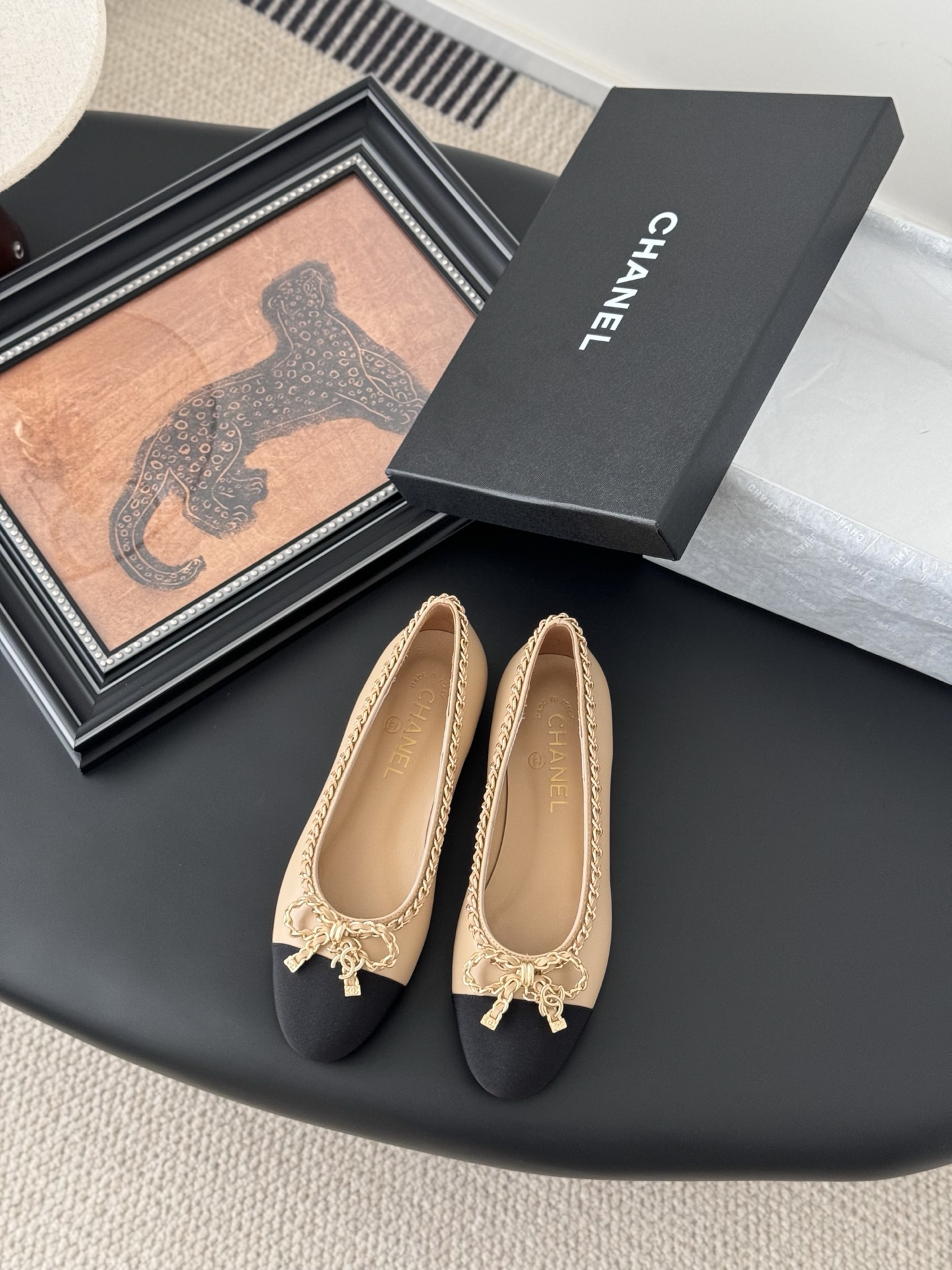 chanel 샤넬 25K 신상 체인 더블 C 통굽 단화 플랫 슈즈 신발