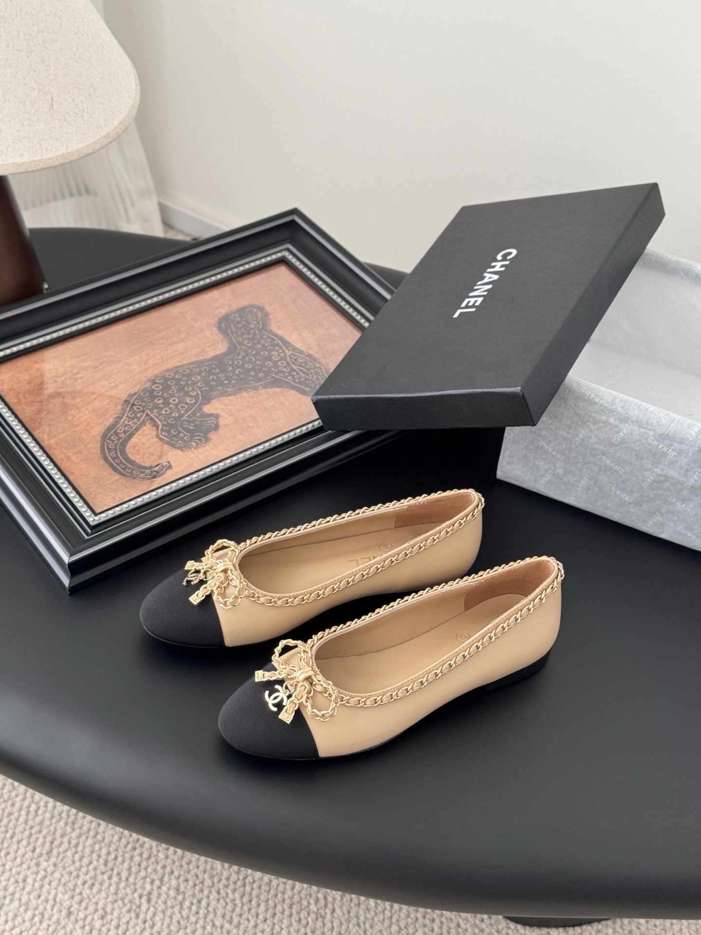 chanel 샤넬 25K 신상 체인 더블 C 통굽 단화 플랫 슈즈 신발