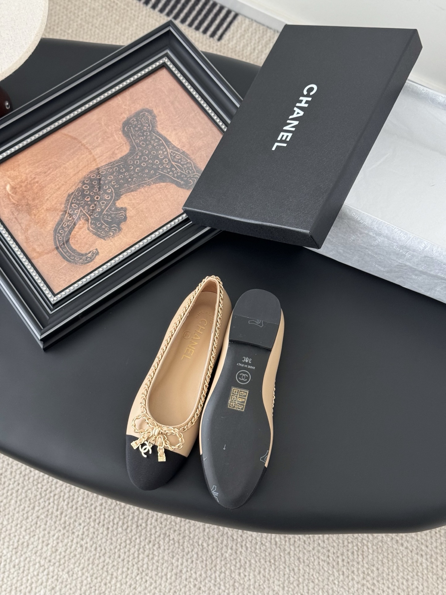 chanel 샤넬 25K 신상 체인 더블 C 통굽 단화 플랫 슈즈 신발