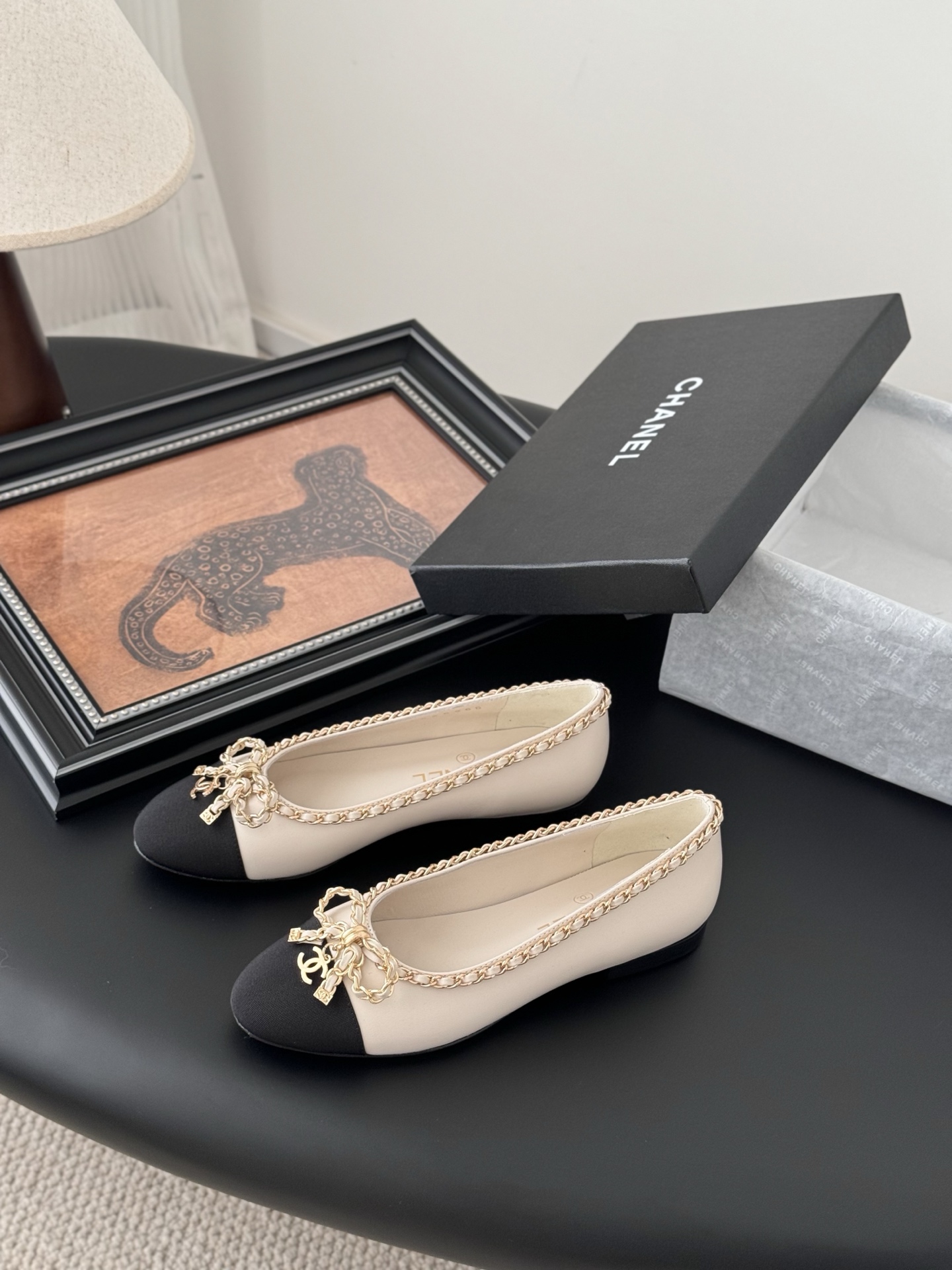 chanel 샤넬 25K 신상 체인 더블 C 통굽 단화 플랫 슈즈 신발