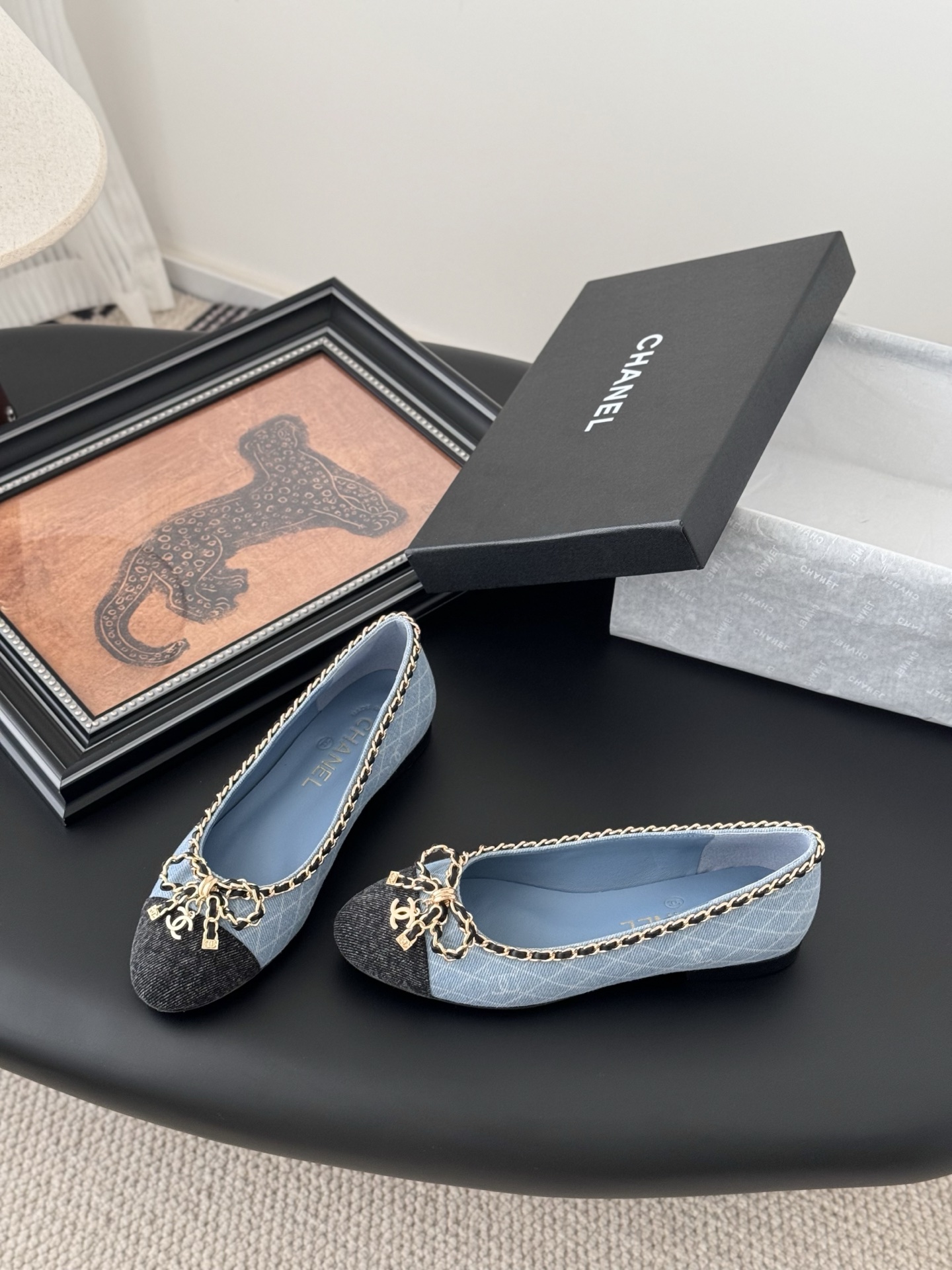 chanel 샤넬 25K 신상 체인 더블 C 통굽 단화 플랫 슈즈 신발