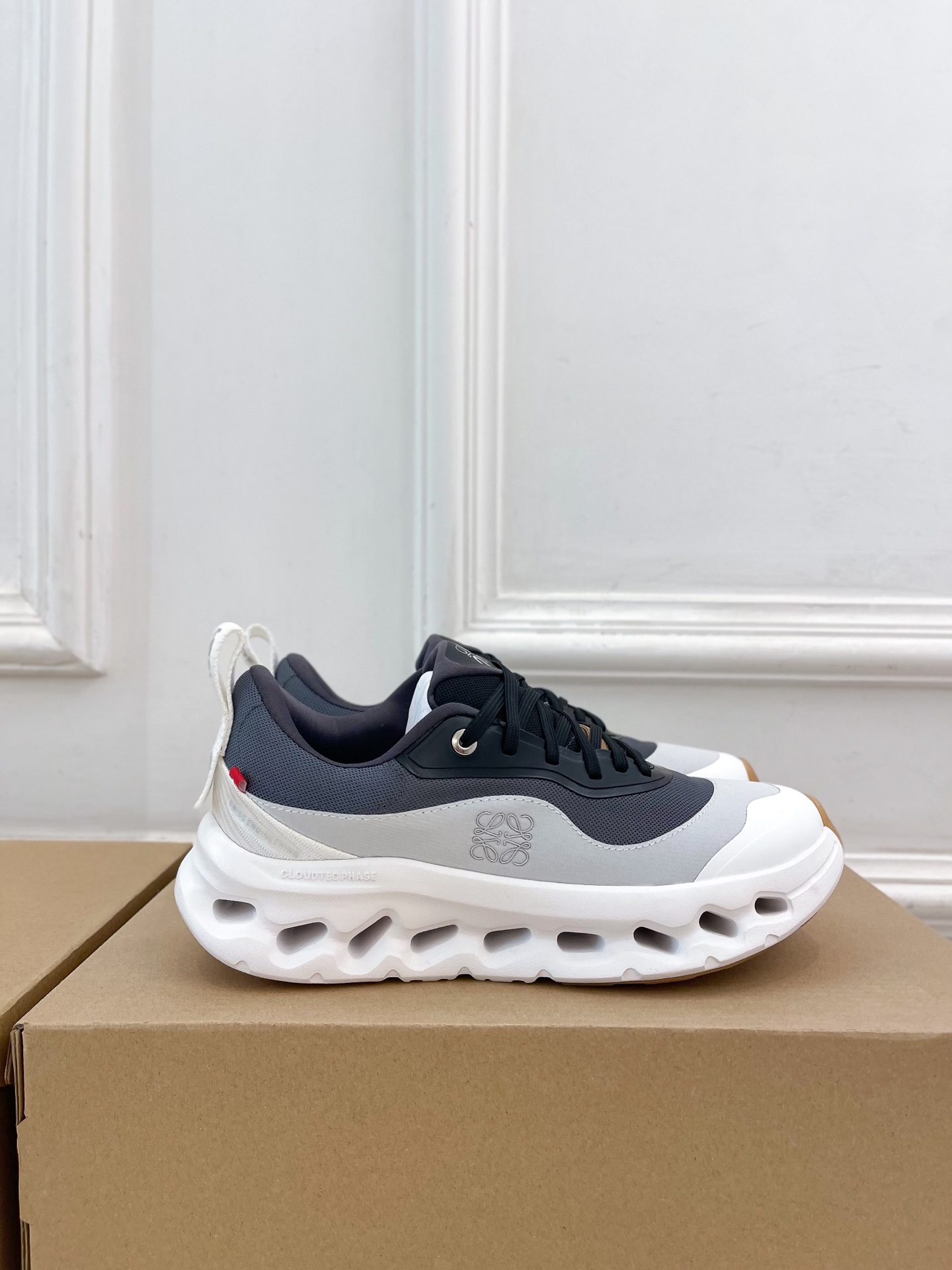 Loewe 로에베 Cloudtilt 커플 스니커즈 신발