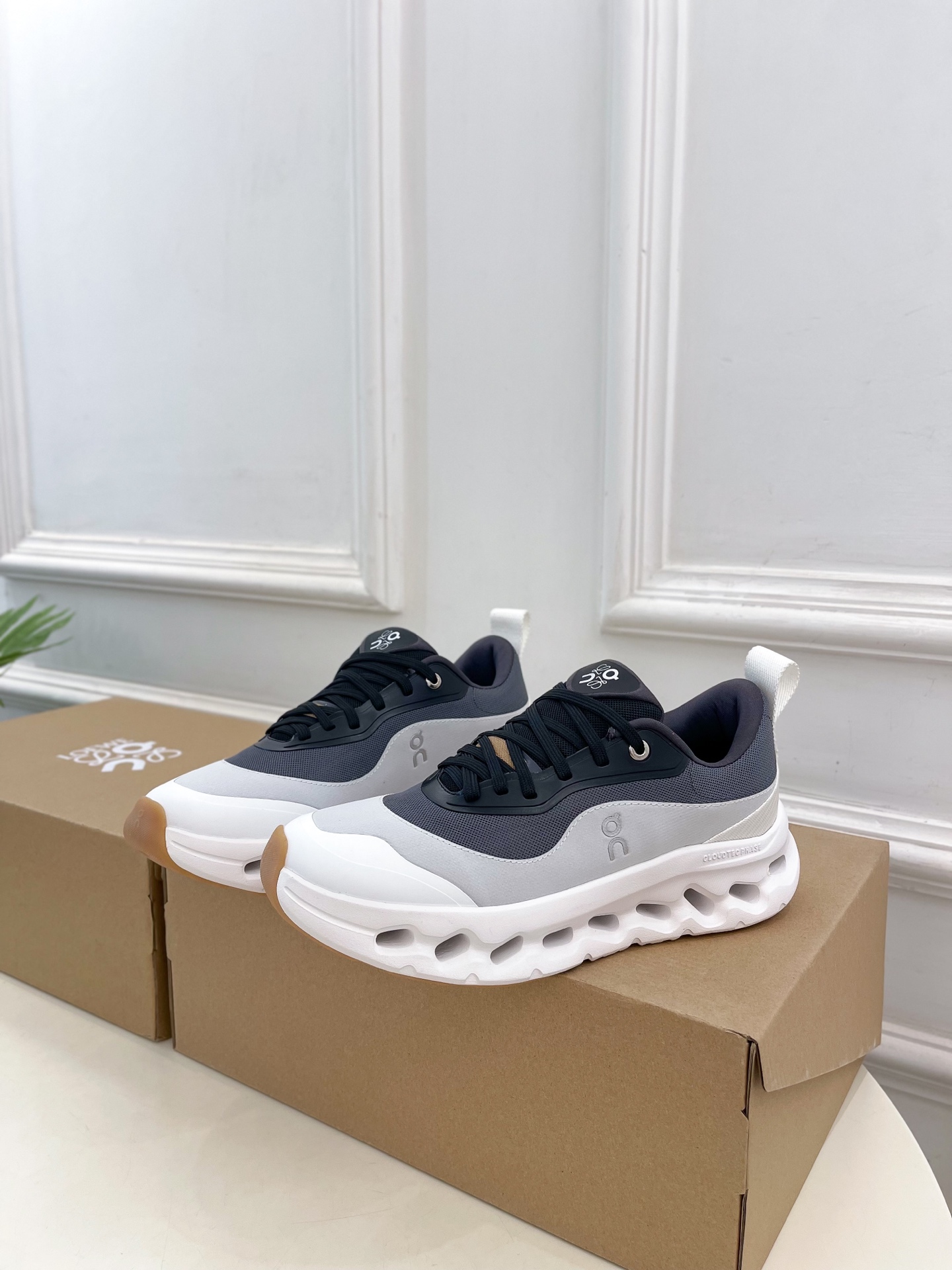 Loewe 로에베 Cloudtilt 커플 스니커즈 신발