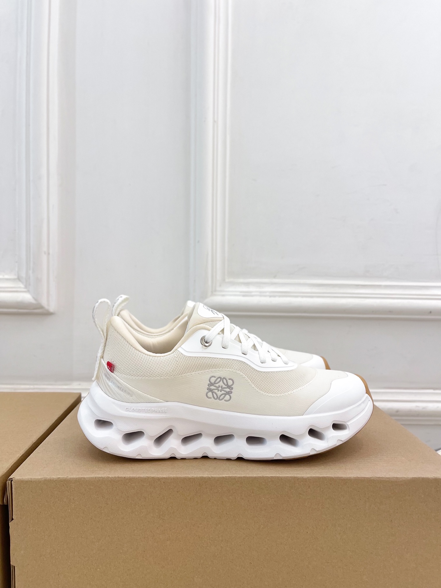 Loewe 로에베 Cloudtilt 커플 스니커즈 신발