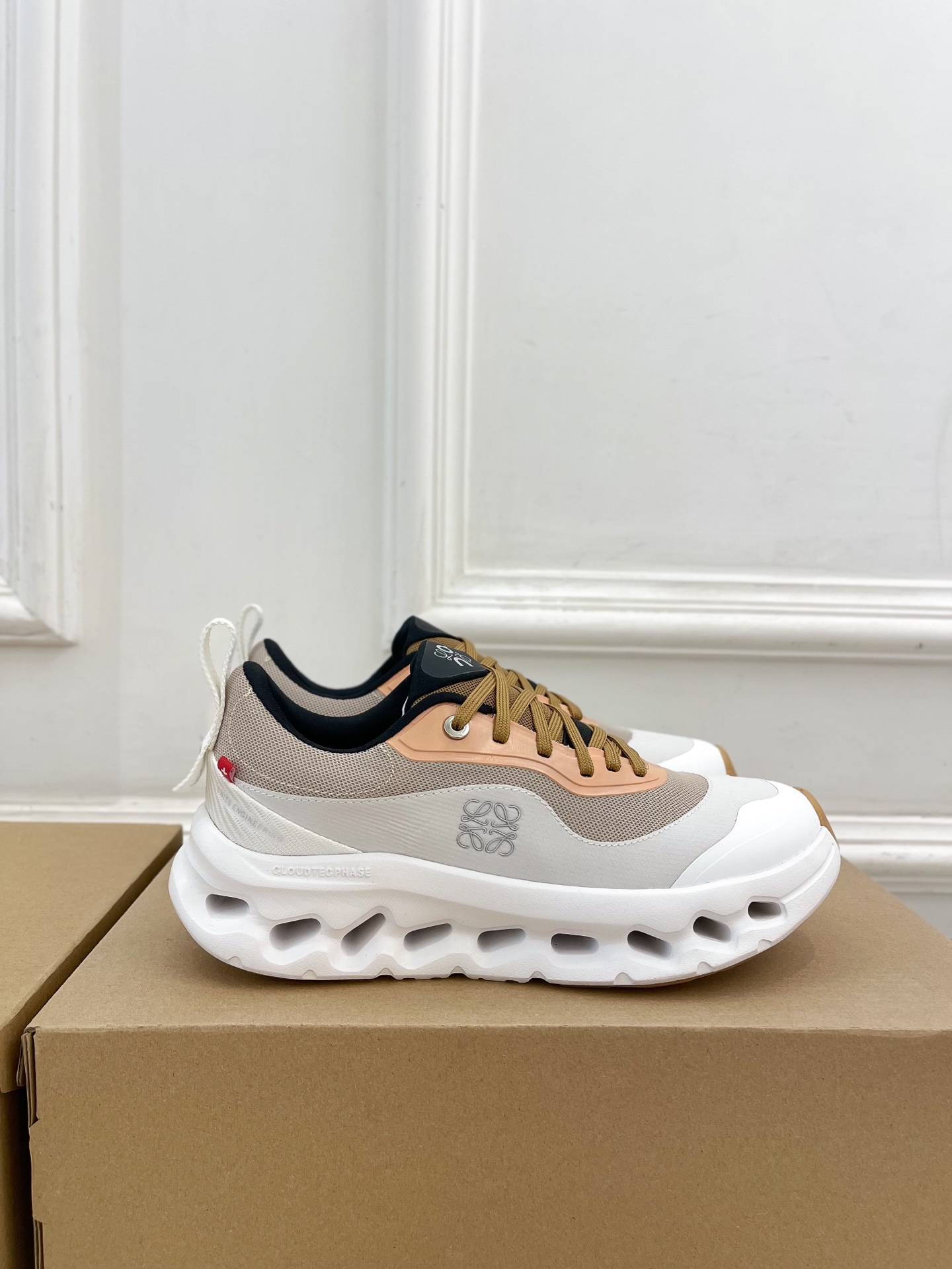 Loewe 로에베 Cloudtilt 커플 스니커즈 신발