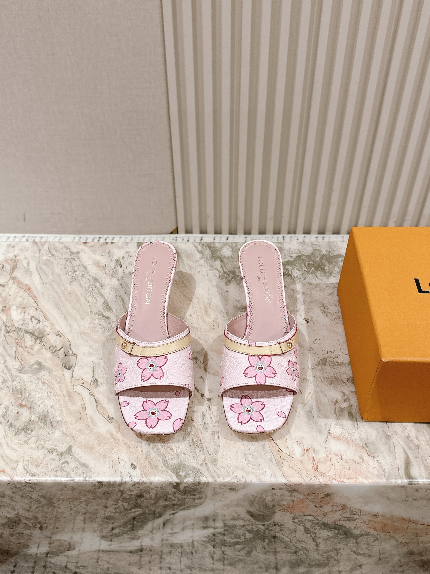 LV 루이비통 슬리퍼 샌들 신발