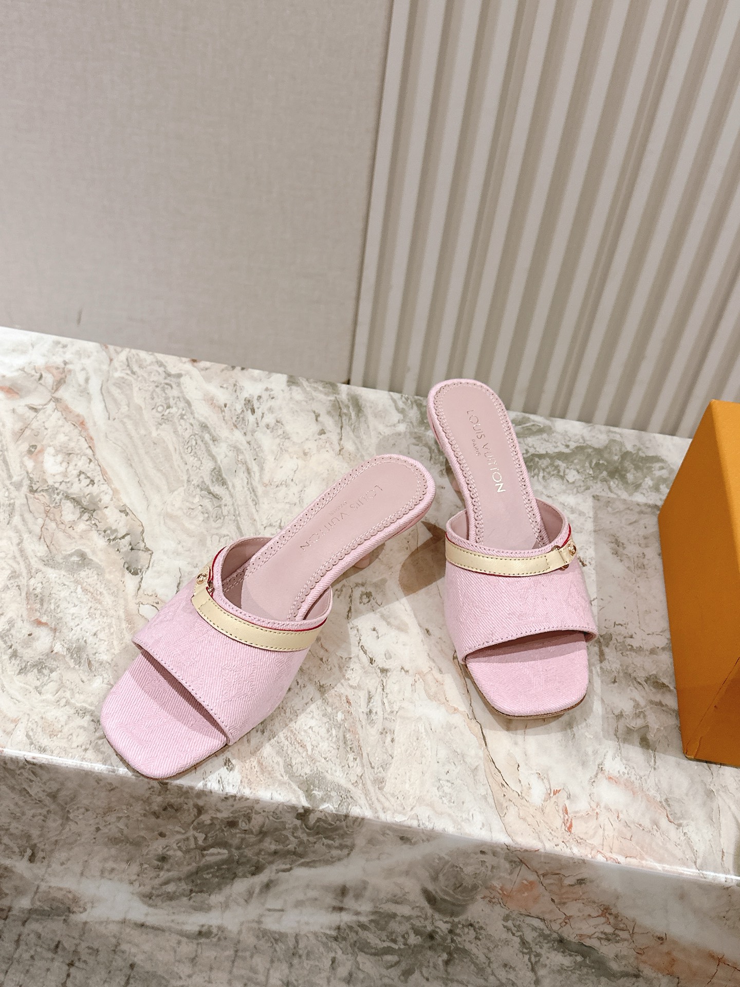 LV 루이비통 슬리퍼 샌들 신발