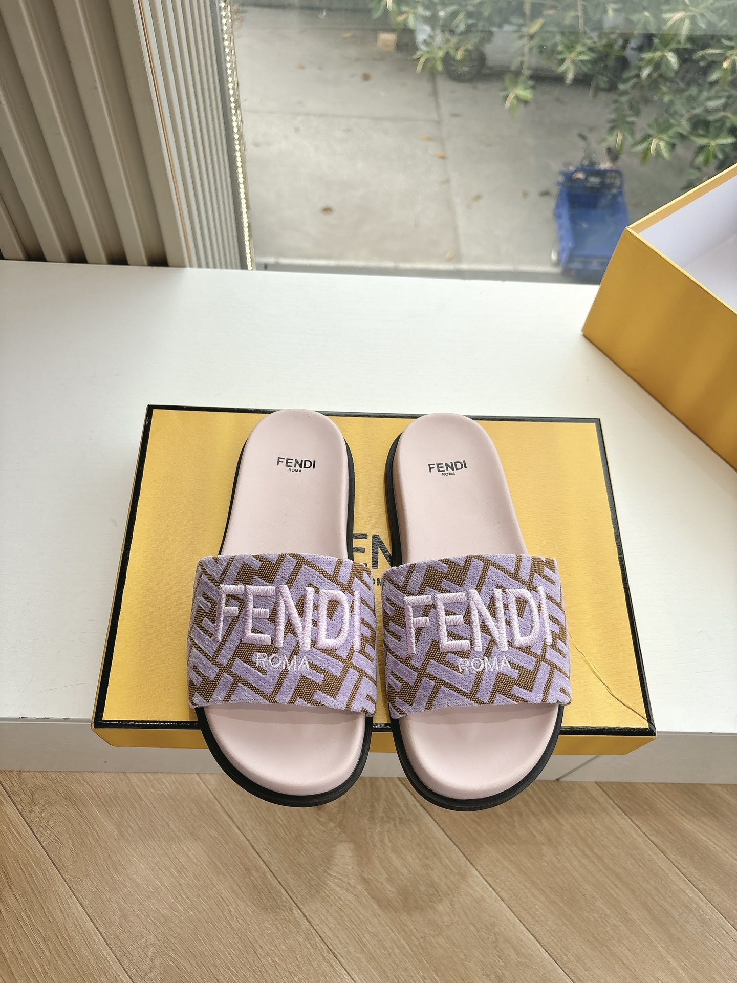 Fendi 펜디 샌들 슬리퍼 신발