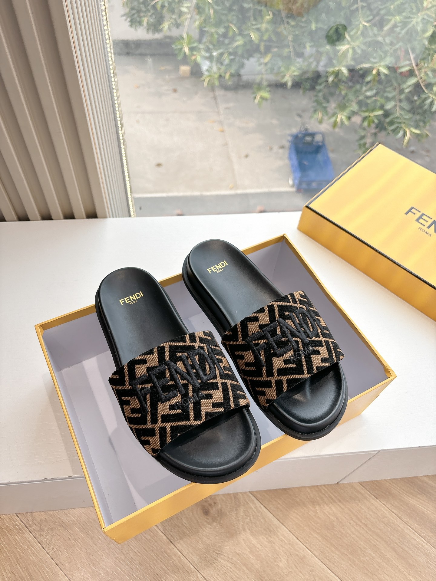 Fendi 펜디 샌들 슬리퍼 신발