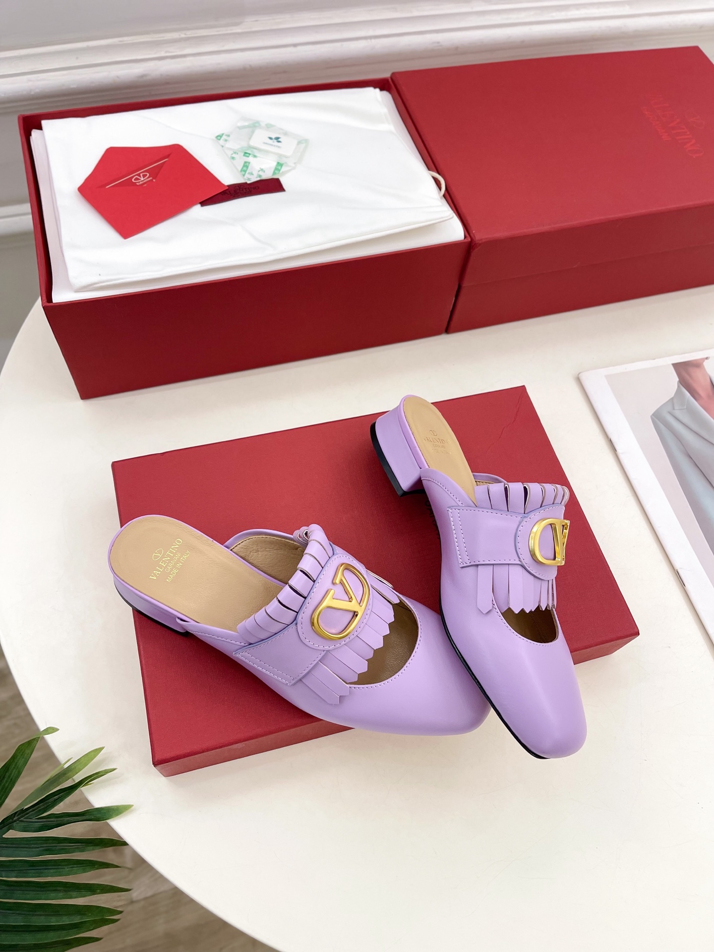 Valentino 발렌티노 V 버클 태슬 펀칭 샌들 슬리퍼 신발