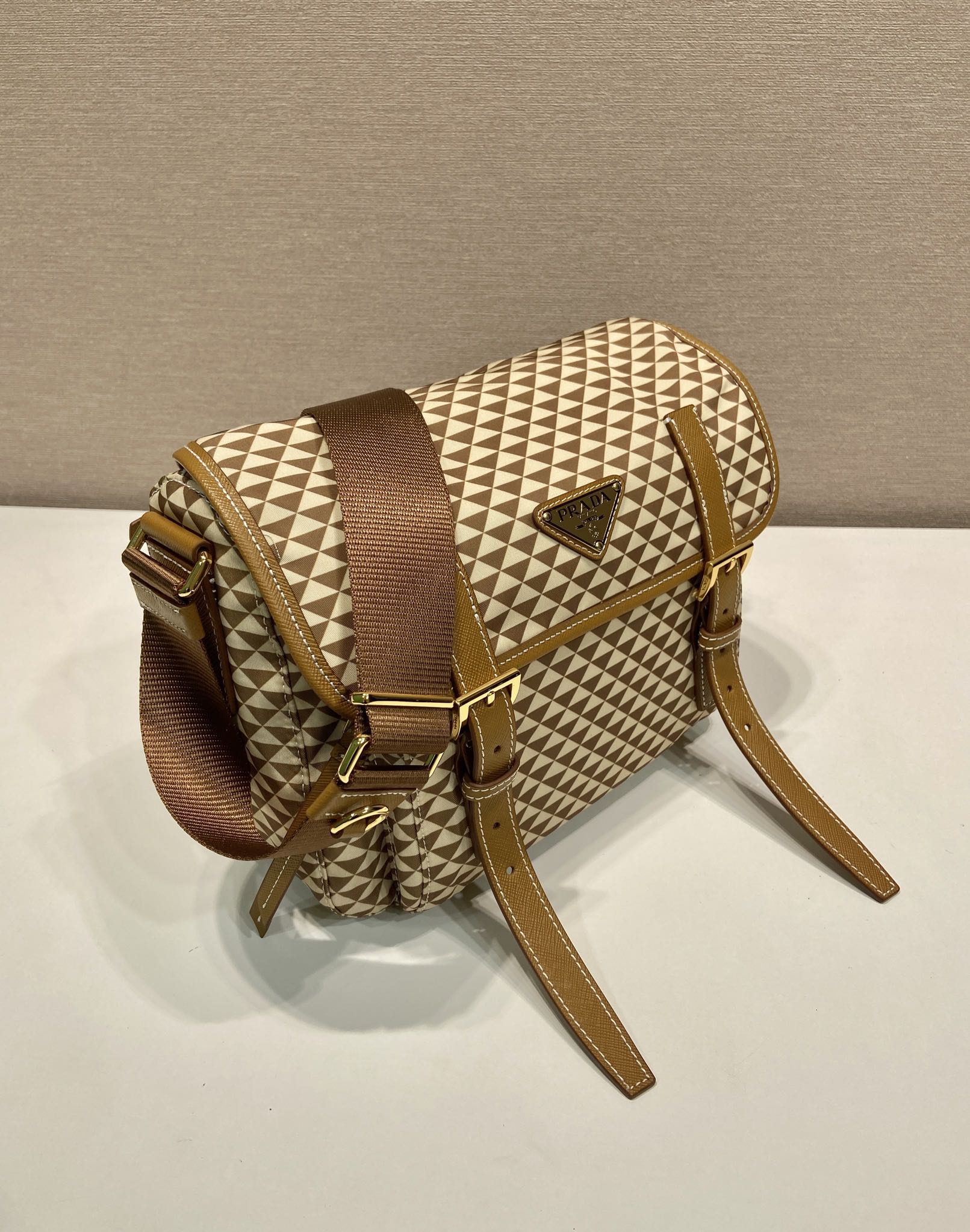 PRADA 프라다 메신저백 크로스백 가방