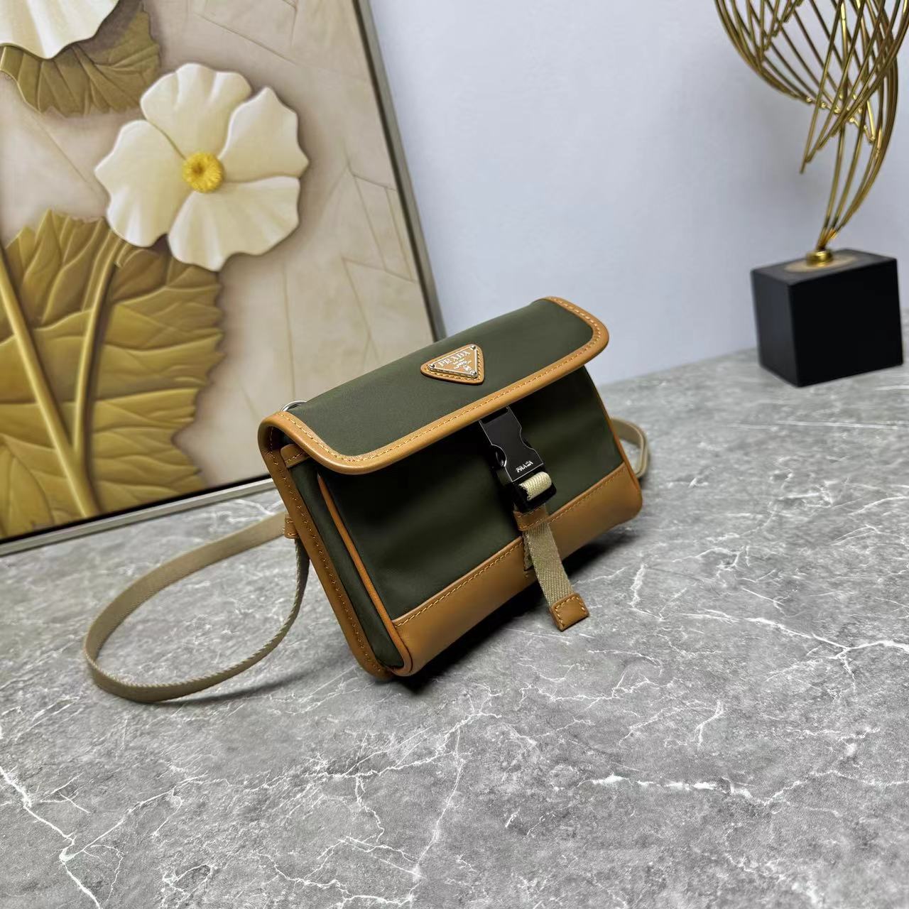 PRADA 프라다 미니 크로스백 가방