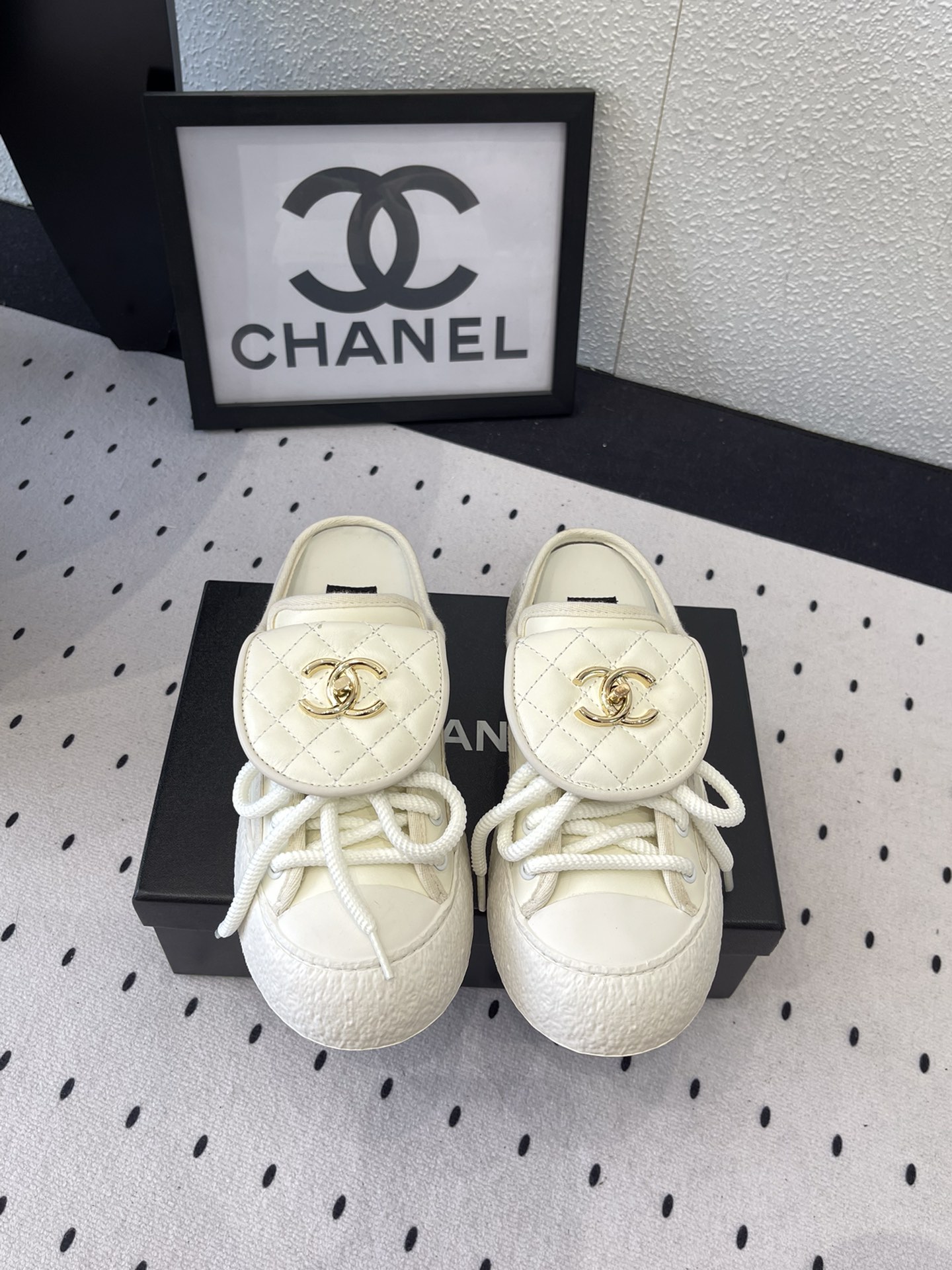CHANEL 샤넬 세미 슬리퍼 뮬 신발